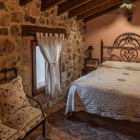 Casas Rurales Chon Alto Tajo Peralejos de las Truchas Luaran gambar