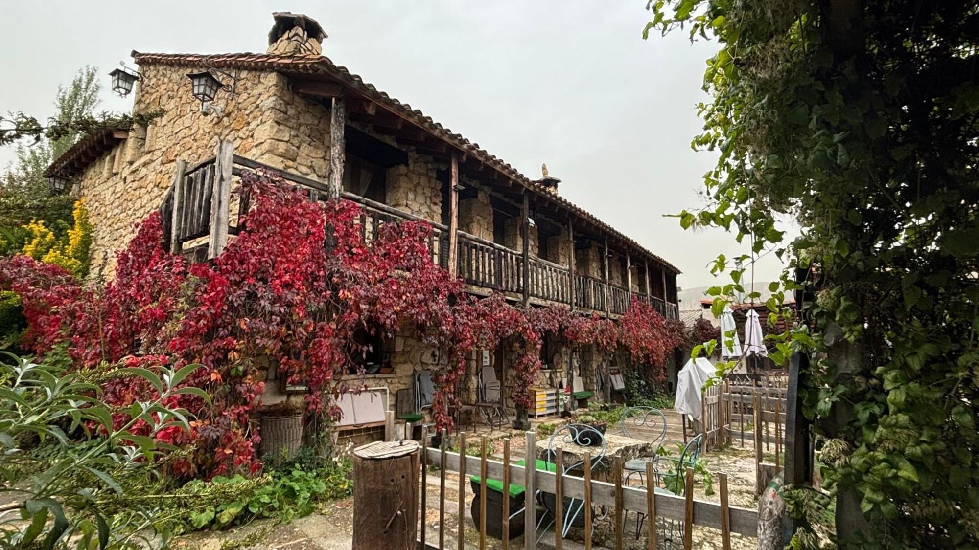 Casas Rurales Chon Alto Tajo Peralejos de las Truchas Luaran gambar