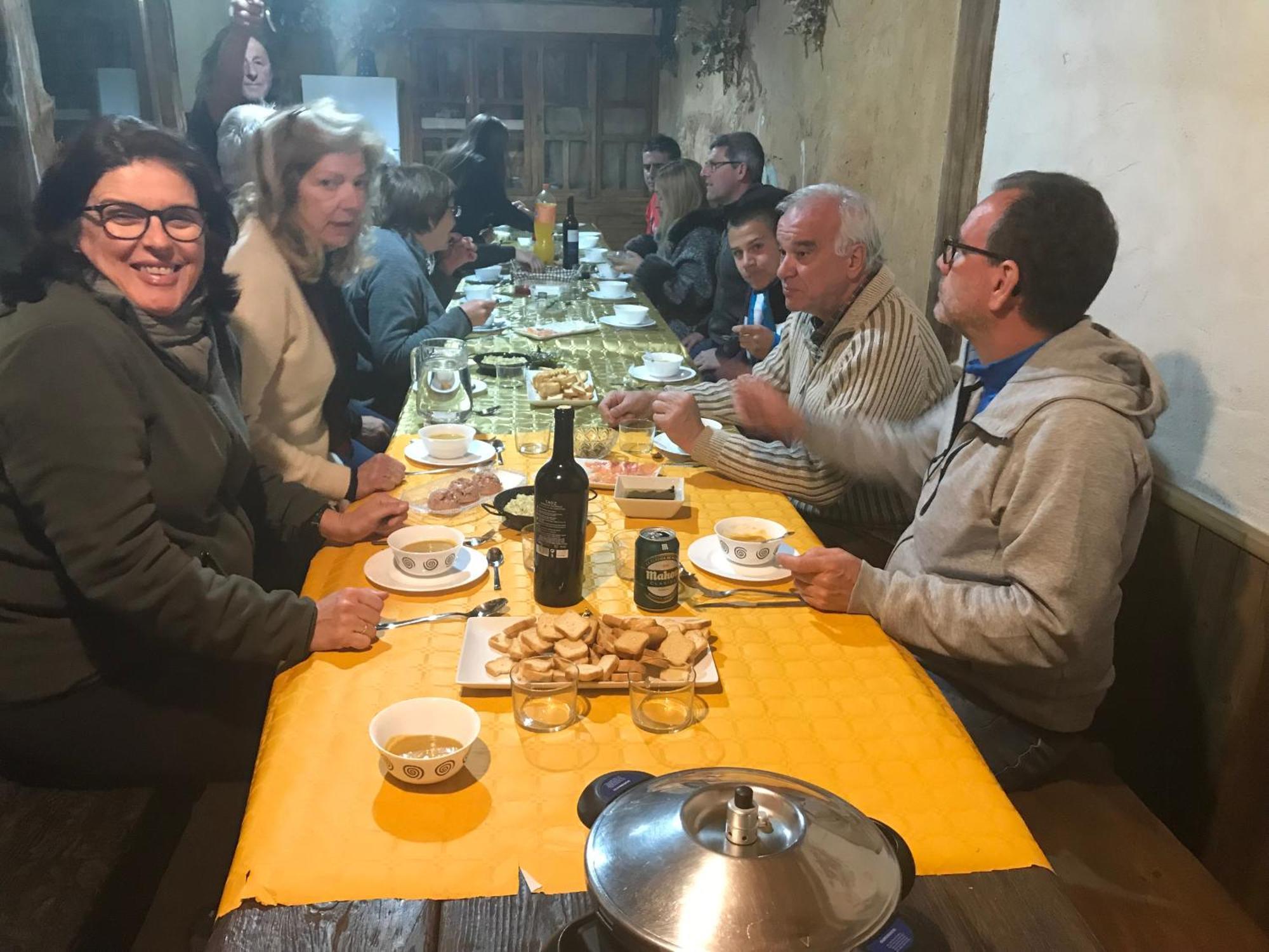 Casas Rurales Chon Alto Tajo Peralejos de las Truchas Luaran gambar